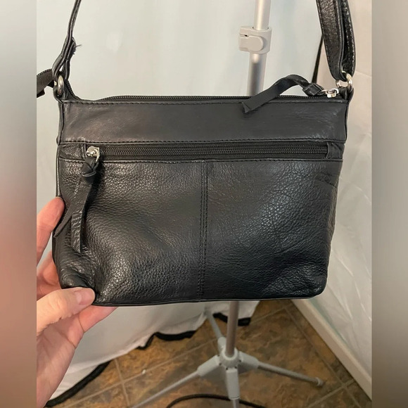 Vintage Black 100% Leather Small Cross‎ Body Purse with Silver Zippers - Picture 5 of 12